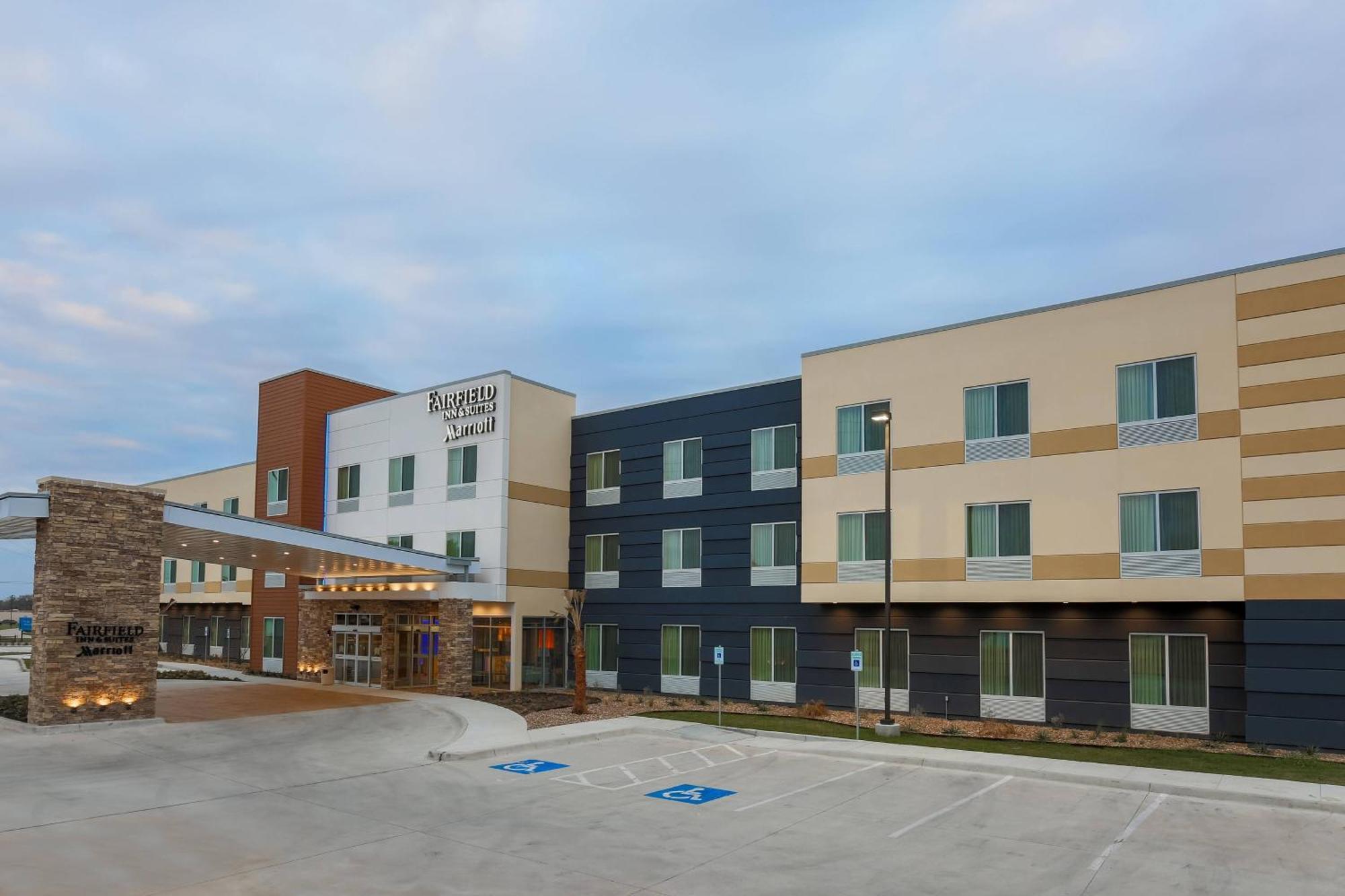 Fairfield Inn & Suites By Marriott Cuero エクステリア 写真